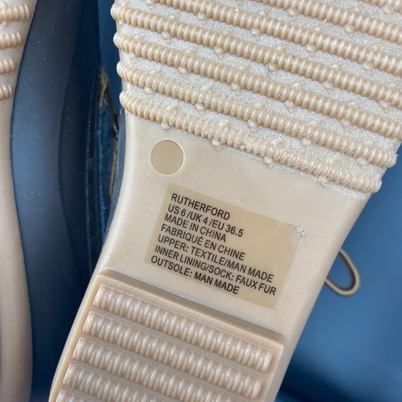 Rutherford Duck Boots - Size 6 - Picture 8 of 8